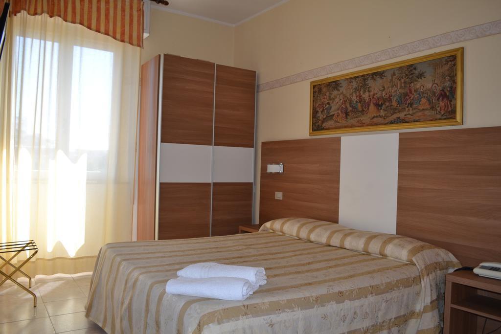Hotel Parco Fellini Rimini Eksteriør billede